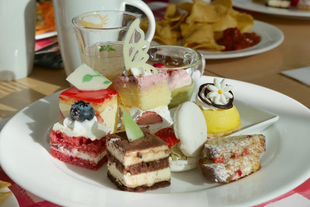 LEICA D-LUX8
by PhotoClef.