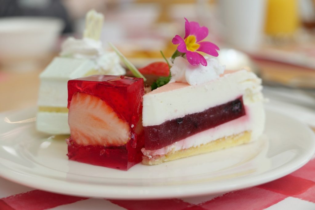 LEICA D-LUX8
by PhotoClef.