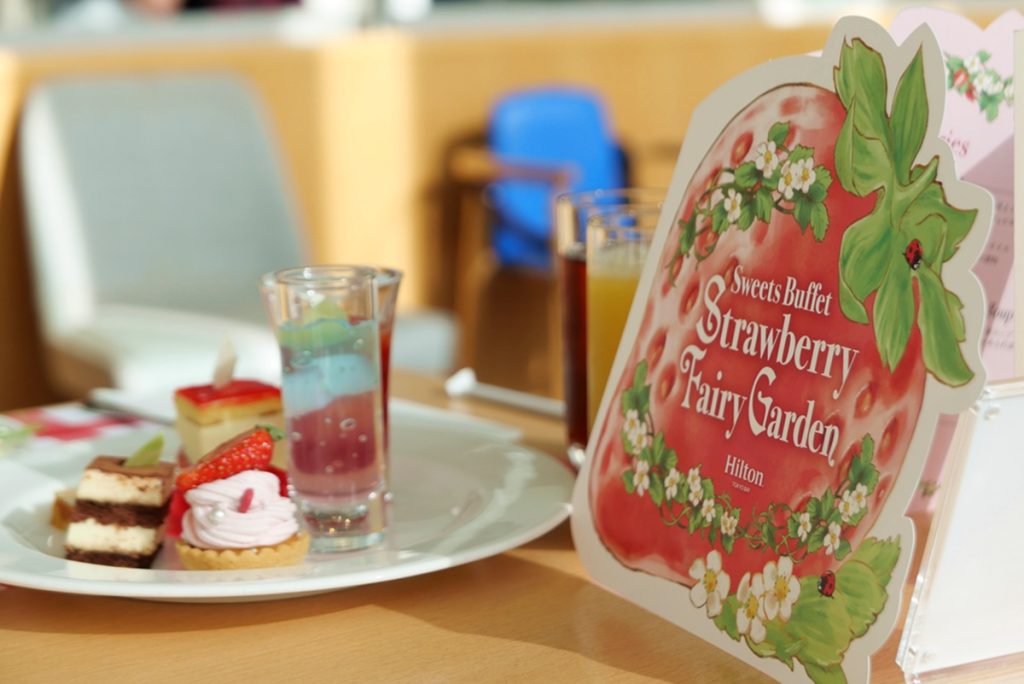 LEICA D-LUX8
by PhotoClef.